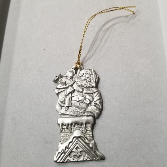 Avon Other - (Vintage) Avon 1995 Holiday Pewter Ornament - "Santa's Arrival"